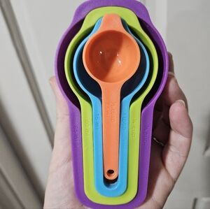Colorful Nesting Measuring Spoon Set